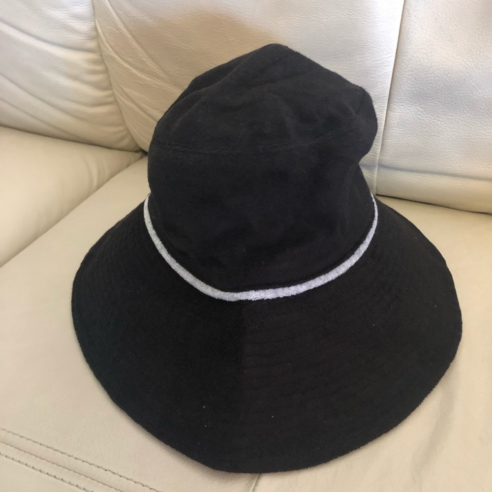 Hat - Picture 2 of 6